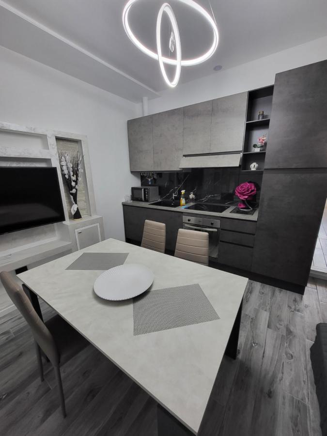 Ferienwohnung Residenza Giulia Brescia Exterior foto
